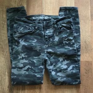 Vanilla Star mid rise skinny camo jeans